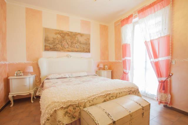 Apartamento Relais De La Place Desenzano del Garda Habitación foto